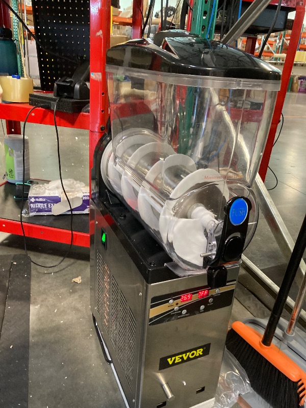 Photo 1 of ** USED / SIMILAR ***
VEVOR Slushy Machine, 15L Single Tank Commercial Margarita Machine, 60 Cups Stainless Steel Margarita Smoothie Frozen Drink Machine, Slushie Machine for Home Party Restaurants Cafe Bars