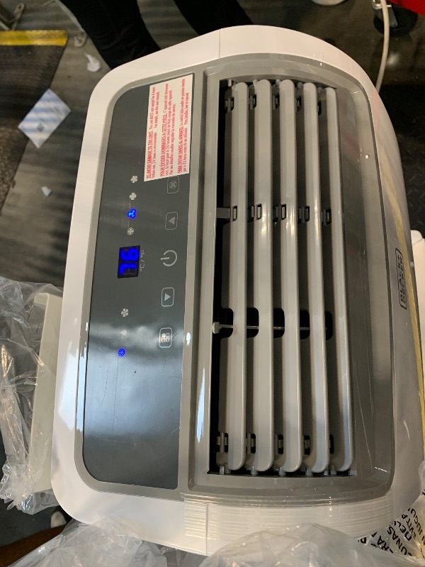 Photo 1 of ** USED*** BLACK+DECKER Portable Air Conditioner, 8,000 BTU (3,950 BTU SACC) for Rooms up to 400 Sq. Ft., Portable AC with Follow Me Remote Control and Window Kit, BPACT08WT, White