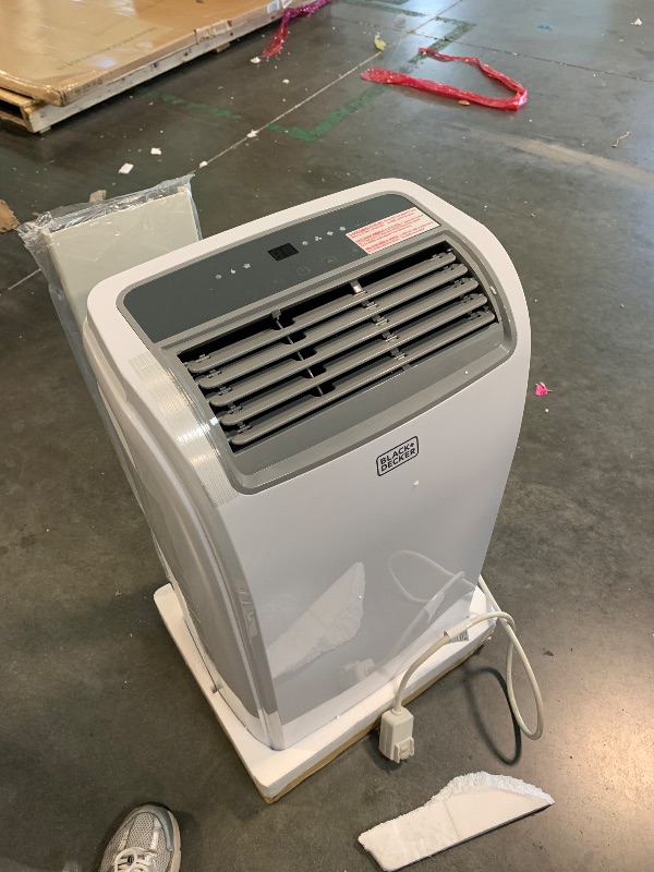 Photo 1 of ** USED*** BLACK+DECKER Portable Air Conditioner, 8,000 BTU (3,950 BTU SACC) for Rooms up to 400 Sq. Ft., Portable AC with Follow Me Remote Control and Window Kit, BPACT08WT, White