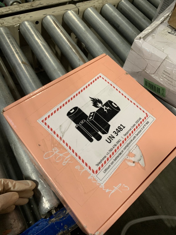 Photo 1 of ** VERY USED*** VTech VM923-2 Baby Monitor, 2.8”Screen, 1000ft Range, Pan-Tilt-Zoom, Night Vision, 2-Way Audio, Temperature Sensor, Lullabies, Secured Transmission No WiFi