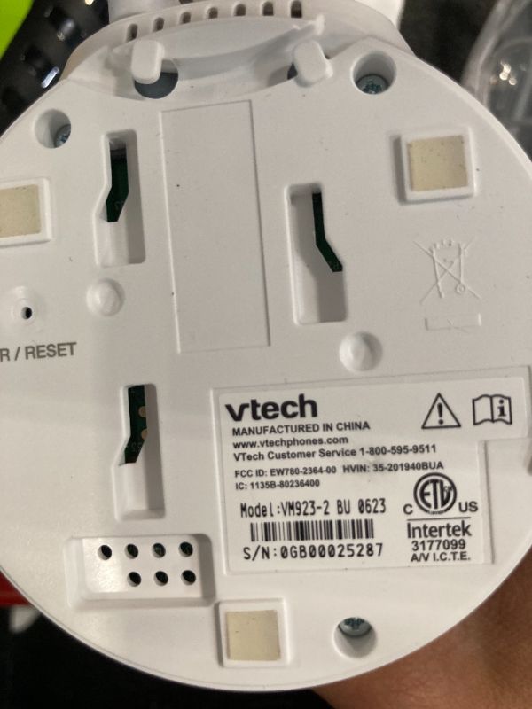 Photo 1 of ** VERY USED*** VTech VM923-2 Baby Monitor, 2.8”Screen, 1000ft Range, Pan-Tilt-Zoom, Night Vision, 2-Way Audio, Temperature Sensor, Lullabies, Secured Transmission No WiFi