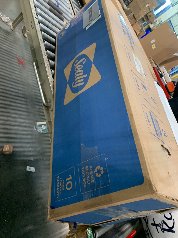 Photo 1 of ** VERY USED /UNTESTED *** VSleep Innovations Cooling Comfort Gel Memory Foam Dual Layer Mattress Topper, 4 Inch, King Size, Pillow Top Cover