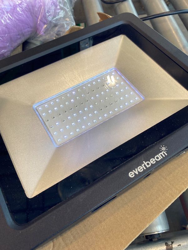 Photo 1 of *Minor Damaged*
Everbeam 365nm 100W UV LED Black Light - High Performance LED Bulbs, IP66 Waterproof - Ultraviolet Flood Lighting for Aquarium, Indoor or Outdoor Parties, Stage - Party Supplies, Halloween Decorations