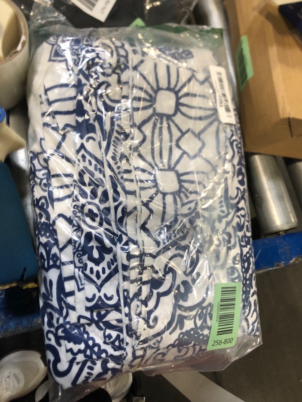 Photo 1 of ** VERY USED ONLY 2 PCS*** PHF Ultra Soft Paisley Duvet Cover Queen Size, Printed Bedding Set 3 Pieces, Comfy Farmhouse Pattern Duvet Cover Set with 2 Pillow Shams, Zipper Closure and 8 Ties, 90"x90", Royal Blue & White