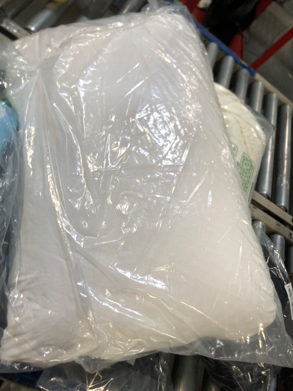 Photo 1 of  ** VERY USED *** Purple Harmony Pillow - Standard - Medium, Greatest Pillow Ever Invented, 360º Hex Grid & Talalay Latex Core - No Pressure Support, Stays Cool, Luxurious Comfort