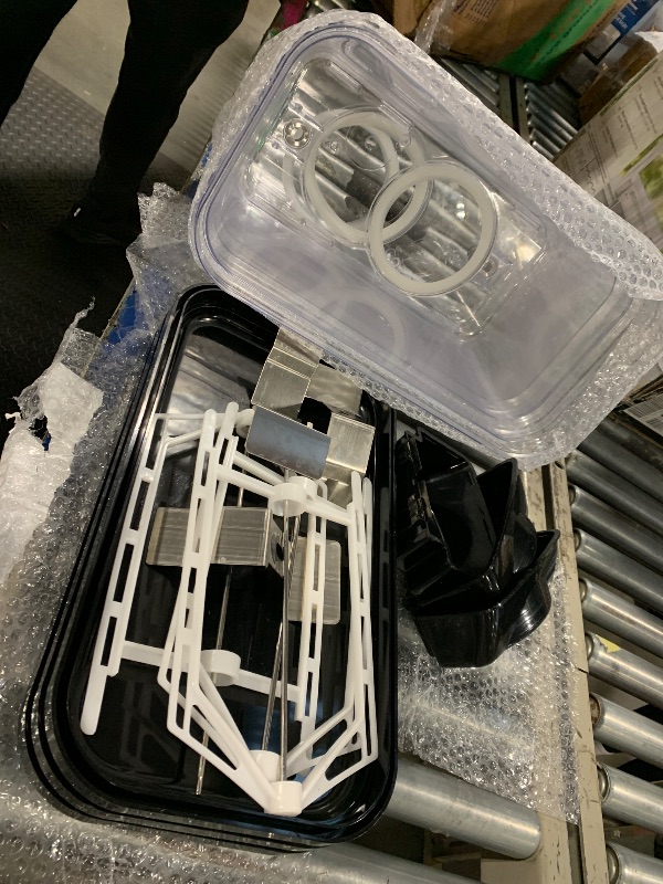 Photo 1 of ** VERY USED/ UNTESTEDE*** VEVOR Commercial Beverage Dispenser, 3 Tanks 18 L / 19 QT Per Tank Juice Dispenser, 512W Stainless Steel Ice Tea Drink Machine with 45°F-54°F Cooling Temperature, for Cold Drink Restaurant Bar Party