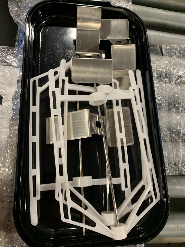 Photo 1 of ** VERY USED/ UNTESTEDE*** VEVOR Commercial Beverage Dispenser, 3 Tanks 18 L / 19 QT Per Tank Juice Dispenser, 512W Stainless Steel Ice Tea Drink Machine with 45°F-54°F Cooling Temperature, for Cold Drink Restaurant Bar Party