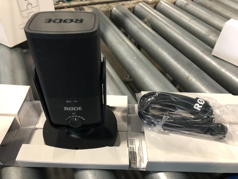 Photo 1 of **RETAIL PRICE $109.00***RØDE NT-USB Mini Versatile Studio-quality Condenser USB Microphone with Free Software for Podcasting, Streaming, Gaming, Music Production, Vocal and Instrument Recording,Black