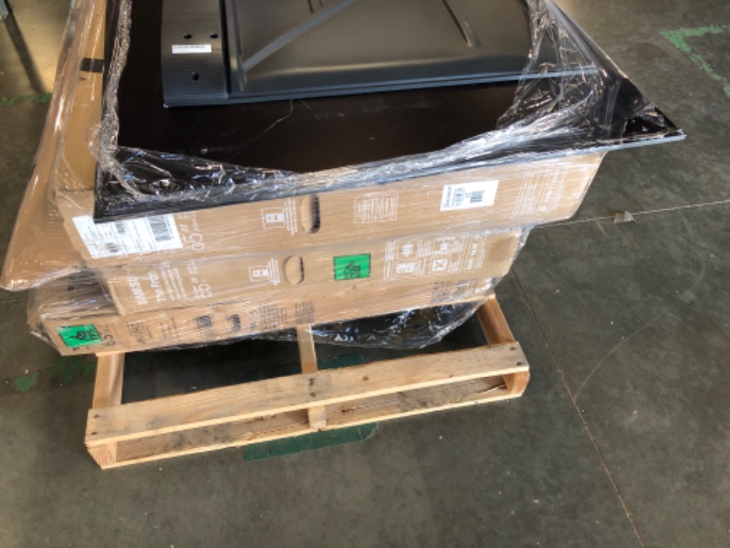 Photo 1 of ***FINAL SALE// BULK SALE/// NO RETURNS// SOLD FOR PARTS*** 6 NON FUNCTIONAL TV'S