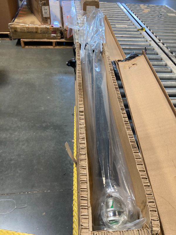 Photo 1 of ***NEW IN BOX*****SCITOO?69.5"?Steel Rear Driveshaft Assembly Drive Shaft Prop Shaft Compatible For Volvo S70 1999-2000,For Volvo V70 1998-1999,OE# 936-871 936871 9463300