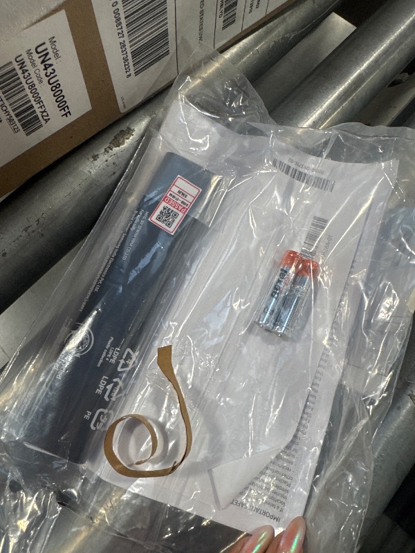 Photo 1 of ******IT WORKS PERFECTLY****** Samsung 43-Inch Class Crystal UHD U8000F 4K Smart TV (2025 Model) Endless Free Content, Crystal Processor 4K, MetalStream Design, Knox Security, Alexa Built-in