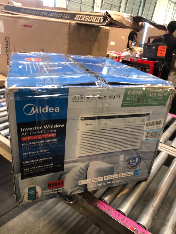 Photo 1 of ****turns on and cools perfectly***** Midea 8,000 BTU Smart Inverter Air Conditioner Window Unit with Heat and Dehumidifier – Cools up to 350 Sq. Ft., Energy Star Rated, Quiet Operation, Electronic Controls, Remote Control, White