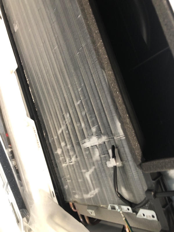 Photo 1 of ******turns on perfectly***** LG 14,000 BTU DUAL Inverter Smart Window Air Conditioner, 115V, Cools 700 Sq. Ft. for Bedroom, Living Room, Apartment, Quiet Operation, ENERGY STAR, works with LG ThinQ, Amazon Alexa and Hey Google