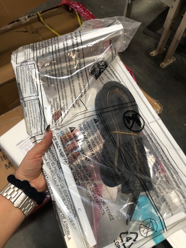 Photo 1 of ******turns on perfectly***** LG 14,000 BTU DUAL Inverter Smart Window Air Conditioner, 115V, Cools 700 Sq. Ft. for Bedroom, Living Room, Apartment, Quiet Operation, ENERGY STAR, works with LG ThinQ, Amazon Alexa and Hey Google