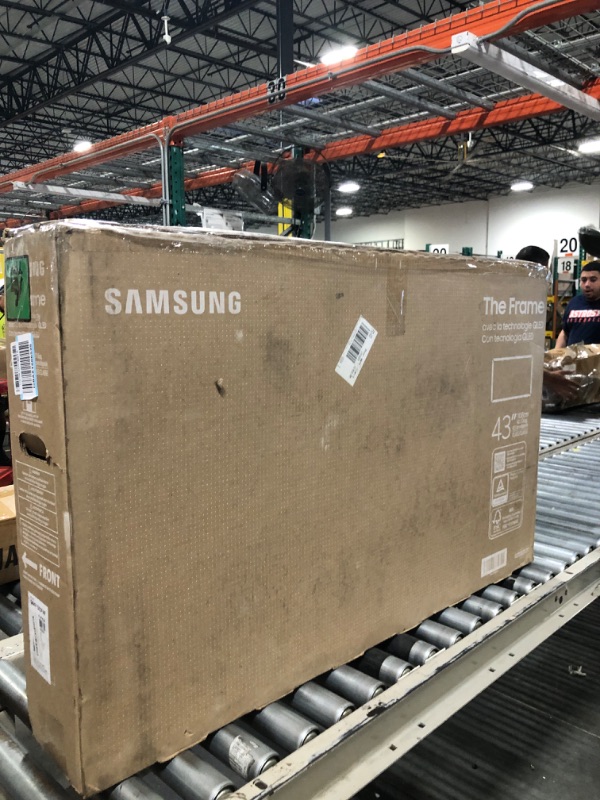 Photo 1 of ****it turns on perfectly**** Samsung 43-Inch Class The Frame LS03F 4K QLED Smart TV (2025 Model) Slim Fit Wall Mount, Modern Frame Design, NQ4 AI Gen2 Processor, Art Mode, Artful Picture Quality, Samsung Vision AI, Alexa Built-in