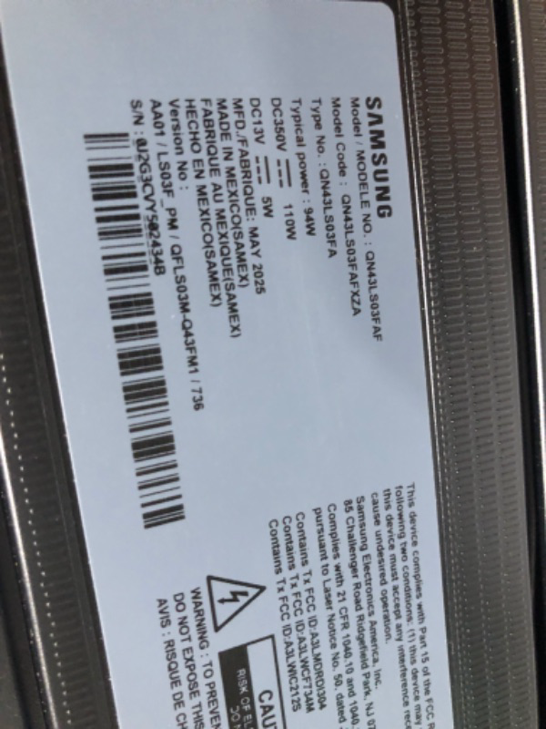 Photo 1 of ****it turns on perfectly**** Samsung 43-Inch Class The Frame LS03F 4K QLED Smart TV (2025 Model) Slim Fit Wall Mount, Modern Frame Design, NQ4 AI Gen2 Processor, Art Mode, Artful Picture Quality, Samsung Vision AI, Alexa Built-in