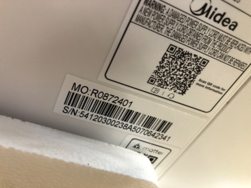 Photo 1 of ****it turns on perfectly**** Midea 12,000 BTU U Shaped Smart Inverter Window Air Conditioner - Cools 550 Sq Ft, Ultra Quiet with Open Window Flexibility - Alexa/Google Assistant Compatible - 35% Energy Savings, Remote (Updated)