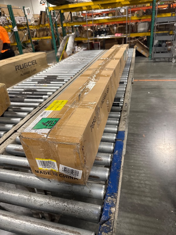 Photo 1 of ****BRAND NEW ITEM**** DAKASON 8FT LED Linear Light, 8Foot LED Shop Lights 100/80/60W 3/4/5000K CCT Selectable, 8Feet Commercial Bay Lighting Fixture for Office, Workshop, Gym, Market, Flush Mount Suspended ETL 4 Pack