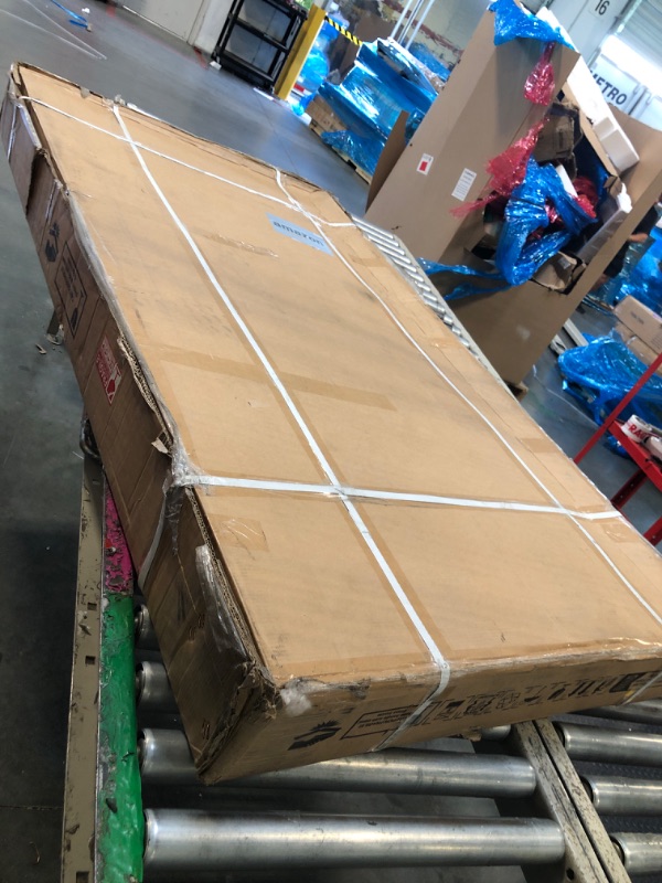 Photo 1 of ******FACTORY SEALED**** VEVOR Shower Pan, 60? L x 30? W Single Threshold Shower Base, Rectangle Acrylic & PVC Showering Base in White, Slip-Resistant Showering Pan Bases with Drain & Cover for Bathroom, Left Drain Location