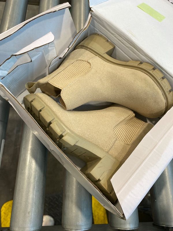 Photo 1 of *Minor Damage*
Athlefit Girls Ankle Boots Kids Comfortable Slip on Lug Sole Chelsea Booties for Toddler Little Kid Big Kid Apricot Size 10