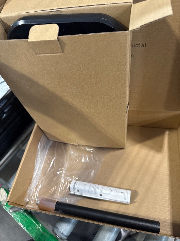 Photo 1 of *Untested & Missing Parts*
UBeesize Zoom Lighting for Computer, Video Conference Lighting for Video Calls, Desk Light with Stand and Phone Holder for Webcam, Home Office, Podcast, Online Meetings, Live Streaming
**Missing pole*