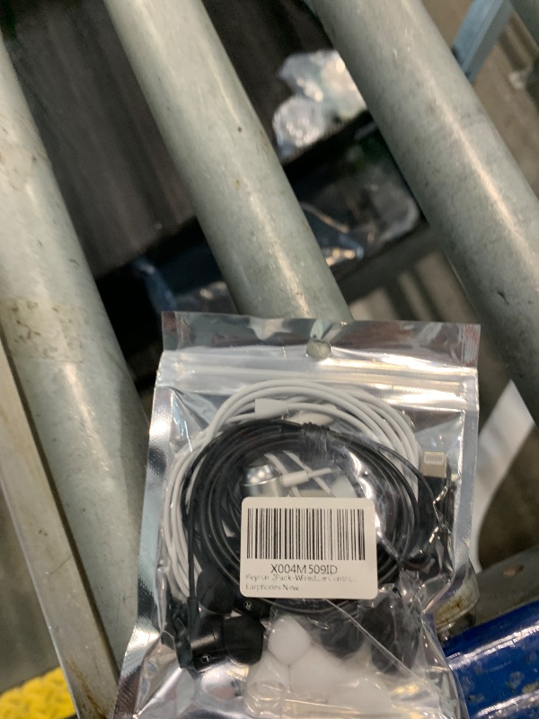 Photo 1 of (2Pack) Wired Headphones for iPhone Earbuds with Lightning Connector (Built-in Microphone & Volume Control) Wired Ear Buds Earphones Compatible with iPhone 14 13 12 11 Pro Max/X XS Max XR/8 7 Plus