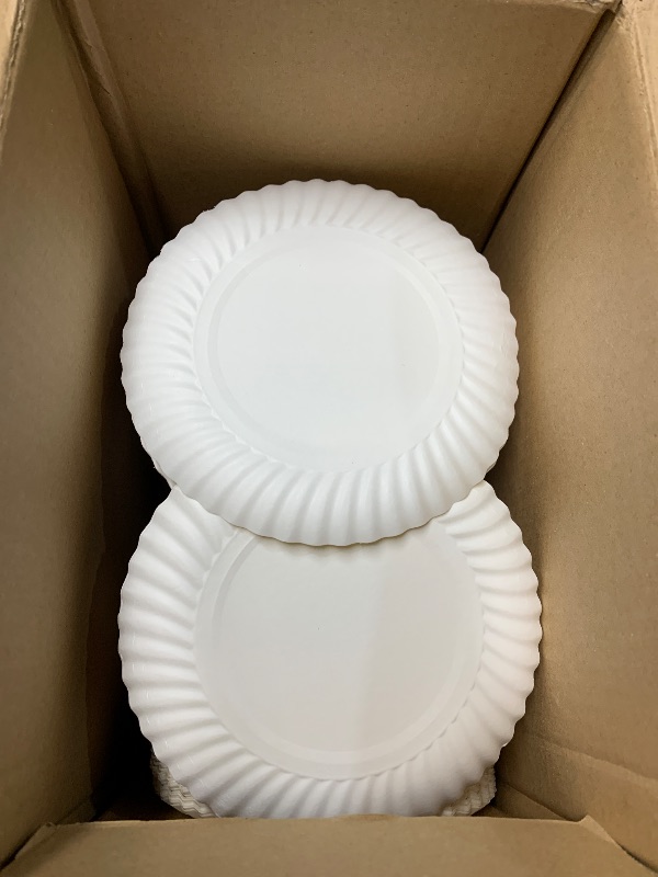Photo 1 of (see all images)  Vplus 150 Pack Compostable Disposable Paper Plates 10 inch Super Strong 100% Bagasse Natural Biodegradable