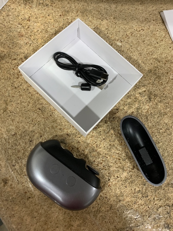 Photo 1 of unable to identify item