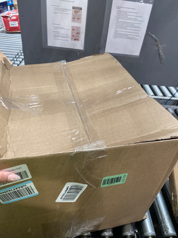 Photo 1 of (missing scoop) IRIS USA Jumbo Enclosed Cat Litter Box with Front Door Flap and Scoop, Covered Kitty Litter Box with Handle and Buckles for Portability and Privacy, Gray
