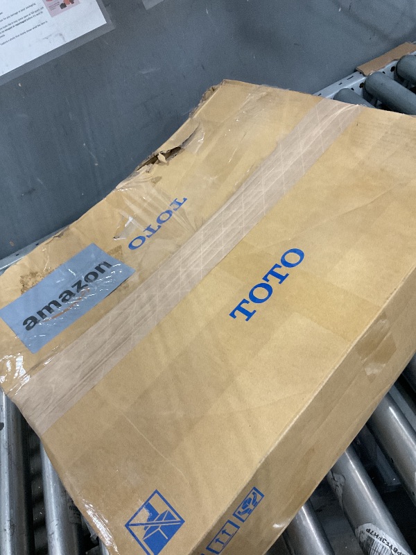 Photo 1 of *************MISSING PARTS***************
TOTO® WASHLET® C5 Electronic Bidet Toilet Seat with PREMIST and EWATER+ Wand Cleaning, Elongated, Cotton White - SW3084#01