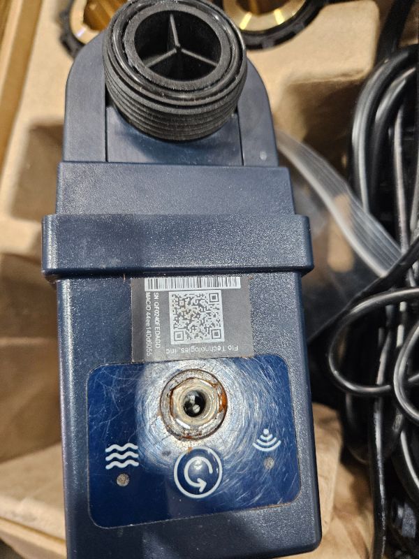 Photo 1 of ** Damaged power inlet ** Moen Flo Smart Water Monitor and Automatic Shutoff Sensor, Wi-Fi Connected Water Leak Detector for 1-Inch Diameter Pipe, 900-006