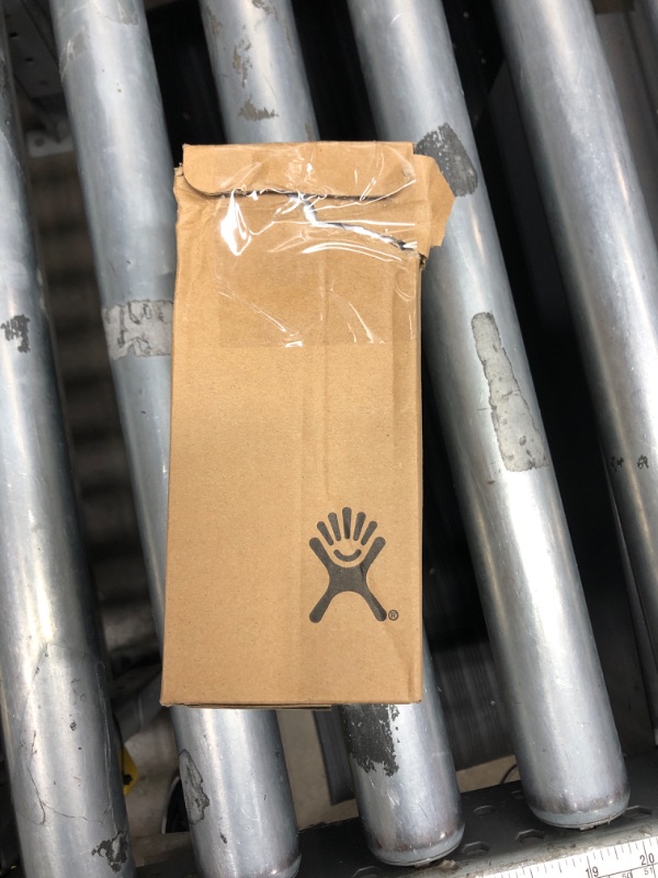 Photo 1 of ** HAS DENT** Hydro Flask Travel Coffee Cup – Insulated Stainless Steel, Non-Spill, Leak Proof to-Go Coffee Tumbler 20 Oz Agave Green