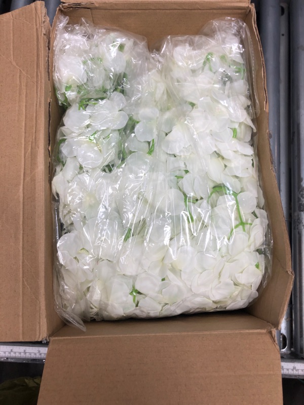 Photo 1 of ***(HEAVILY USED/ MINOR DAMAGE)***Zeyune 150 Pcs Hydrangea Artificial Flowers, Silk Flower Heads with Stems, Fake Hydrangea Bouquet for Wedding Arch Centerpiece DIY Floral Home Decoration (White)