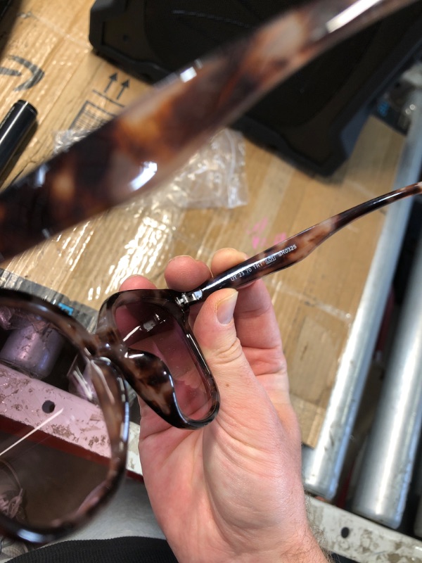 Photo 1 of (USED/FAIR) Maui Jim Rooftops Square Sunglasses, Pink Tortoise W/Pink/Maui Rose Polarized, Medium
