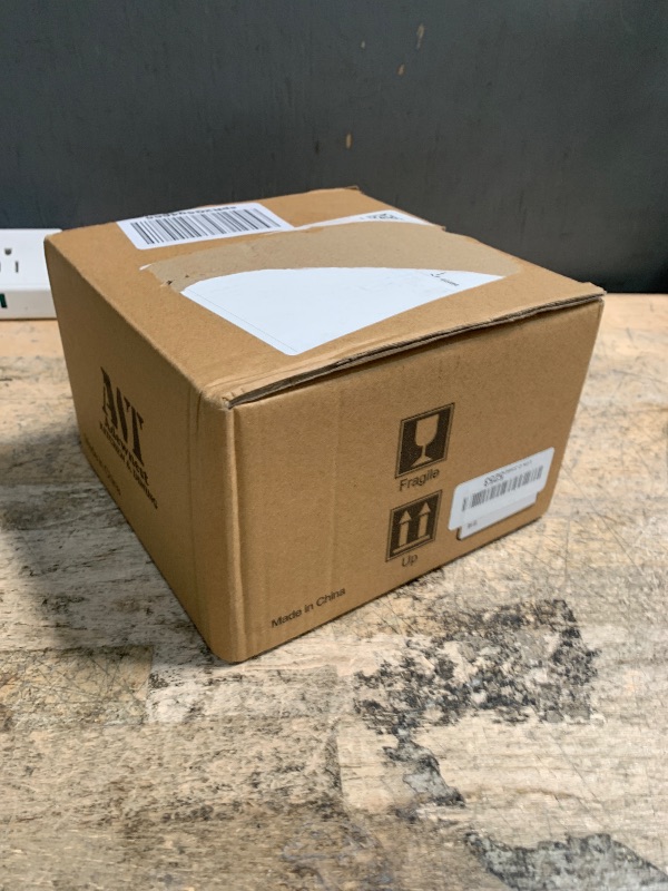 Photo 1 of Adewnest Ceramic Soup Bowl with Lid & Handle: 32 oz Large Kitchen Container for French Onion Meal Prep Cereal Ramen Oatmeal Dorm Living Single Serve Dinner Work Lunch Food Storage - White 1 PCSLPNO334925253