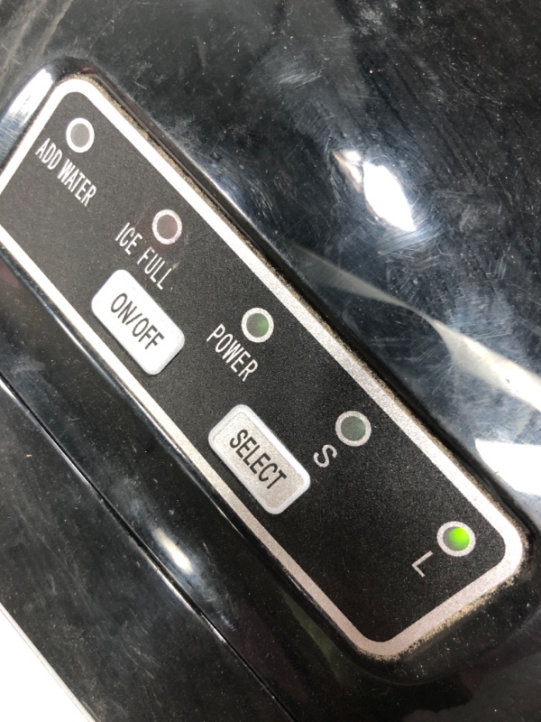 Photo 1 of ****PARTS ONLY****
Frigidaire Compact Countertop Ice Maker, Makes 26 Lbs. of Bullet Shaped Ice Cubes Per Day, Silver Stainless
