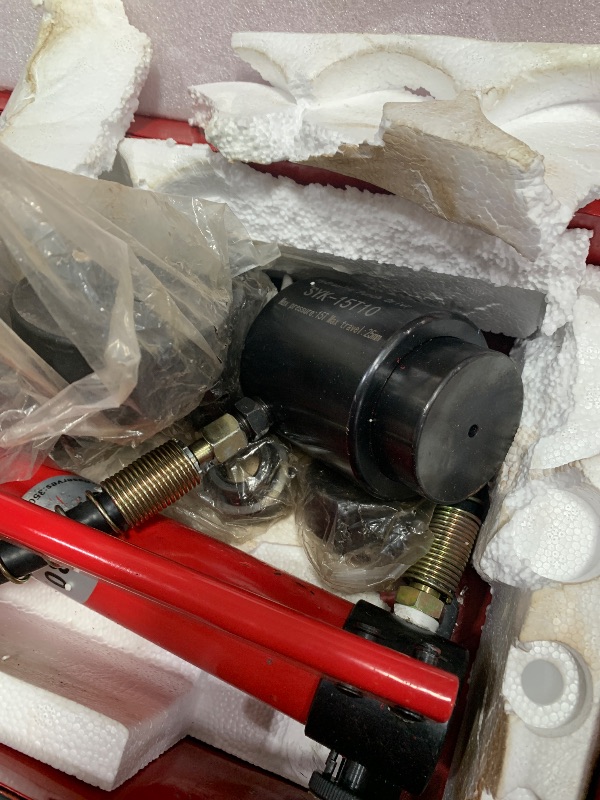 Photo 1 of ***FOR PARTS ONLY*** IRONWALLS 15 Ton Knockout Punch Set 1/2” to 4”, Hydraulic Knockout Punch Driver Tool Manual Conduit Hole Cutter Puncher Kit with 10PCS Dies, Metal Case, Punching Thickness for Steel Up to 3.2mm