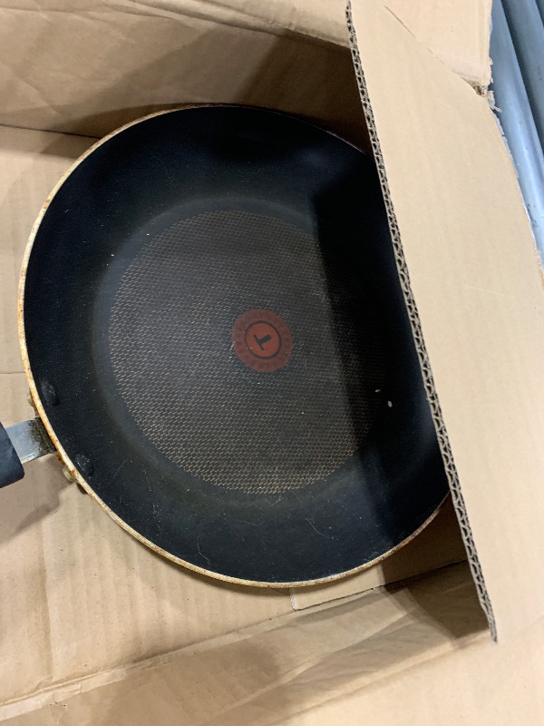 Photo 1 of ***(HEAVILY USED/ MINOR SCRATCHES)***T-Fal Ultimate Hard Anodized Nonstick Fry Pan With Lid 12 Inch, Oven Broiler Safe 400F, Lid Safe 350F, Cookware, Pots and Pans, Kitchen Frying Pans, Skillets, Home, Dishwasher Safe, Black