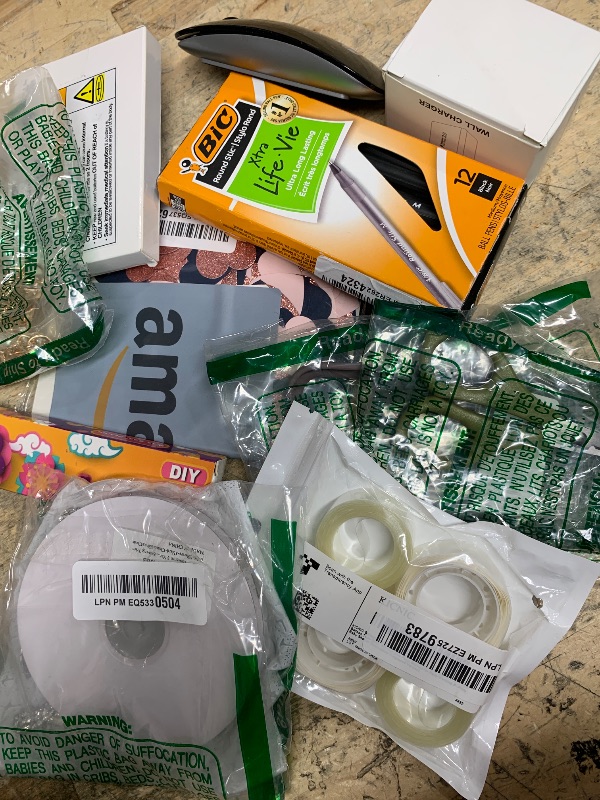 Photo 1 of *FINAL  SALE 10 ASSORTED HOUSEHOLD ITEMS