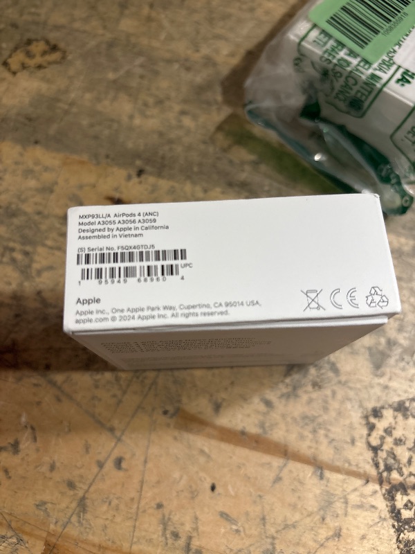 Photo 1 of *** account lock to last owner ***Apple AirPods 4 Wireless Earbuds, Bluetooth Headphones, with Active Noise Cancellation, Adaptive Audio, Transparency Mode, Personalized Spatial Audio, USB-C Charging Case, Wireless Charging, H2 Chip