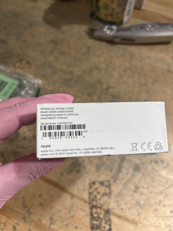 Photo 1 of * account locked too last owner ***Apple AirPods 4 Wireless Earbuds, Bluetooth Headphones, with Active Noise Cancellation, Adaptive Audio, Transparency Mode, Personalized Spatial Audio, USB-C Charging Case, Wireless Charging, H2 Chip