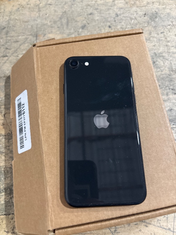 Photo 1 of ***LOCKED IPHONE FINAL SALE ***Apple iPhone SE (2nd Generation), US Version, 128GB, Black - (Renewed)