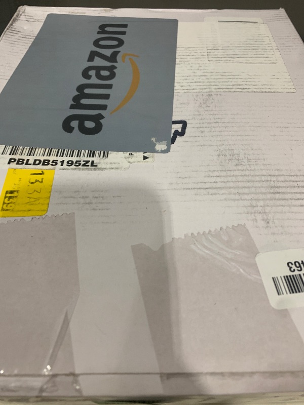 Photo 1 of Motionchic 55 Inch Pool Float Inflatable Adult Seashell Float with Pearl Ball Cute Pool Lounge Chairs for Women Summer Beach Ocean Birthday Theme Party Favors(Green)