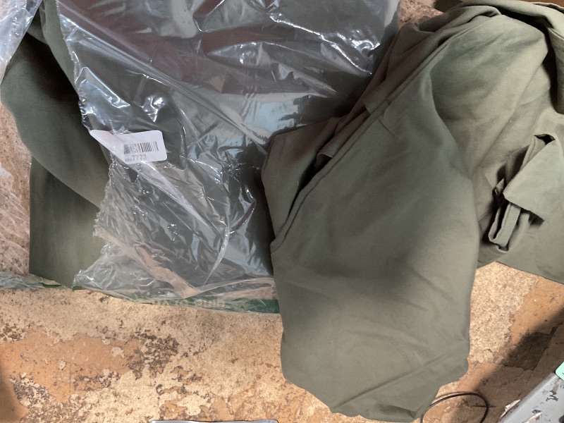 Photo 1 of * UNKNOWN SIZE// NO COMFORTER* OLIVE GREEN BED SET