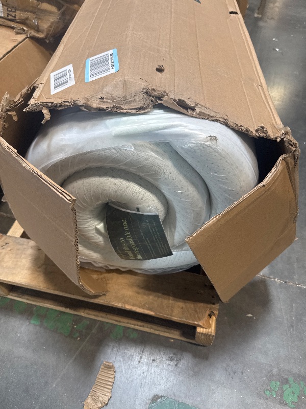 Photo 1 of *****FACTORY SEALED**** NO RETURNS**** ZINUS 12 Inch King Green Tea Memory Foam Mattress [New Version], Fiberglass free, Medium Firm Feel, Zoned Pressure Relief, Certified Safe Foams & Fabric, Mattress in A Box