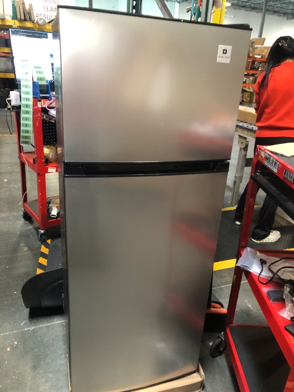 Photo 1 of ******TURNS ON PERFECTLY***** ARCTIC CHEF ACFR725AMZ6COM 2 Door Apartment Size Refrigerator with Freezer, Stainless