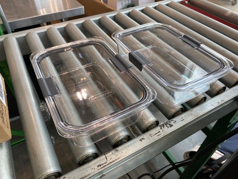 Photo 1 of *Major Damaged* Rubbermaid Brilliance BPA-Free Food Storage Containers with Lids, Airtight Clear Set of 2 (9.6 Cup), Ideal for Lunch, Meal Prep, and Leftovers