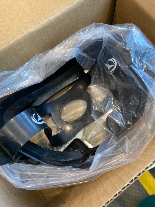 Photo 1 of *Item Is Dirty*
Pontus 1983 Diving Masks Licensed and Operated by YEUX MER Genuine Scuba Mask with Drain Valve Wide View Suitable for Adults Scuba Diving, Free Diving, and Snorkeling Goggles Mask