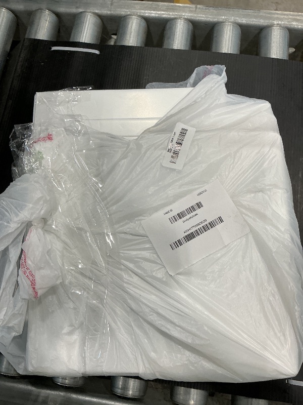 Photo 1 of 0.5-inch 3-Ring Binder with 2 Interior Pockets, 0.5'' Basic Binders Holds US Letter Size 8.5'' x 11''for Office/Home/Back to School, 6 Pack (White)