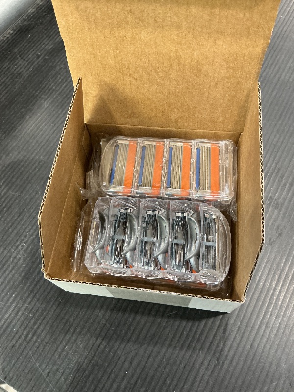 Photo 1 of 16 Count Razor Blade Shaving Razor